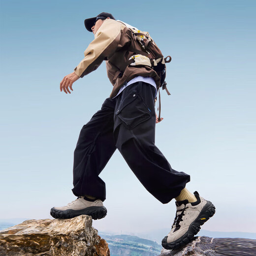 Camel (CAMEL) soft elastic anti-collision grip urban casual mountain outdoor hiking shoes for men G15A171029 sand/black 43