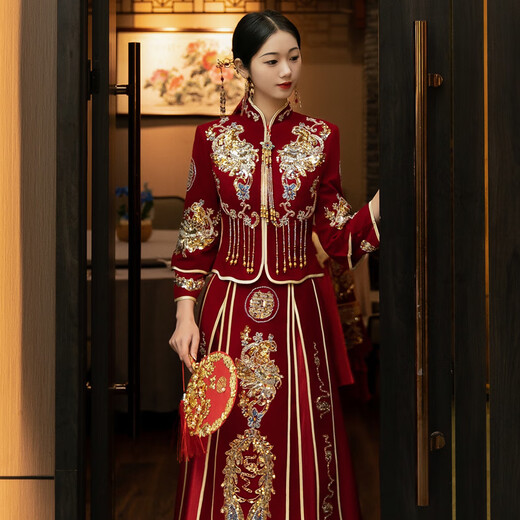 ROAR UTHAUG Xiuhe clothing 2025 new bridal wedding dress Chinese style wedding dress dragon and phoenix hanging toast dress out of the pavilion Zhenhua velvet headdress S