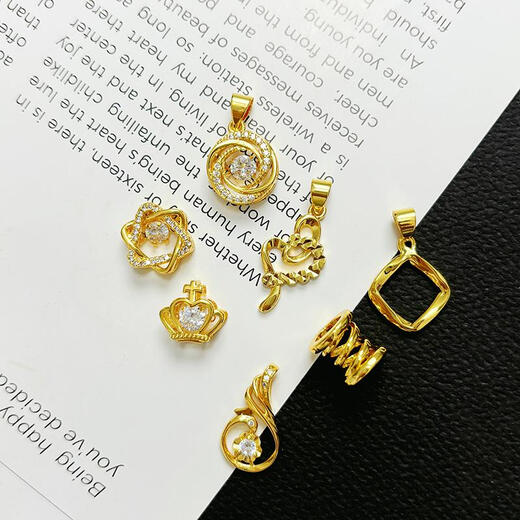 Xingyin Old Phoenix Quality 18K Gold Pendant Women's Gold Necklace Single Pendant Single Pendant Without Chain Au750 Yellow 18k Gold Pendant Crown