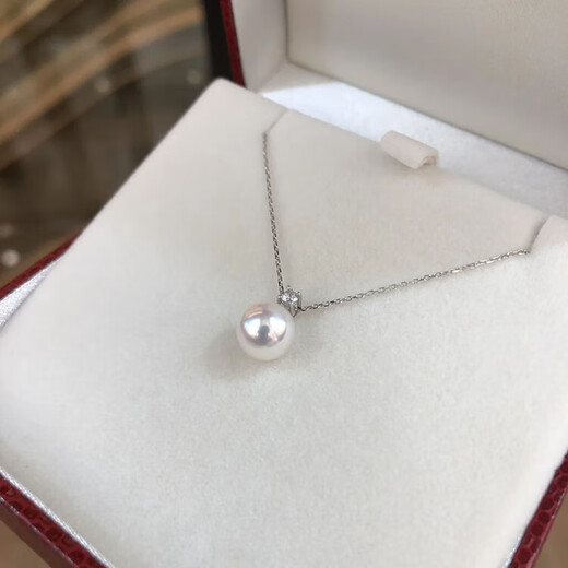 MHFDO Princess Style Pearl Pendant S925 Silver Princess Diana Style Perfect Round Aurora Natural Freshwater Pearl Necklace for Women Stackable 8-9mm