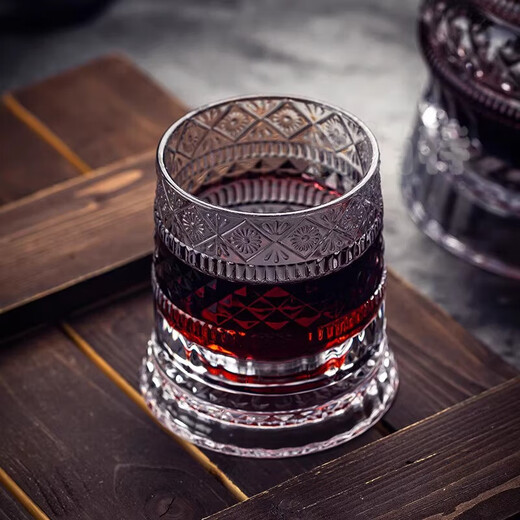 Depinte decompression luminous rotating whiskey glass foreign wine cup Internet celebrity rotating cup water cup crystal glass beer cup diamond 1 piece