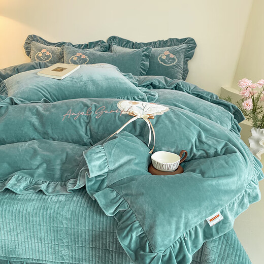 Hongdou 2025 new autumn and winter baby velvet bow patch embroidered bed cover style four-piece set light luxury elegant lace design bow patch embroidery - lake green four-piece set 1.5 bed cover style (quilt cover 200*230cm)