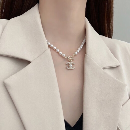 Keshan Lao Phoenix 999 Net Celebrity Pearl Pendant Fragrance x Nai Pearl Double C Necklace Women's Light Luxury Design Sensation 2025 Xiaoxiang Pearl Double C One Pearl Necklace