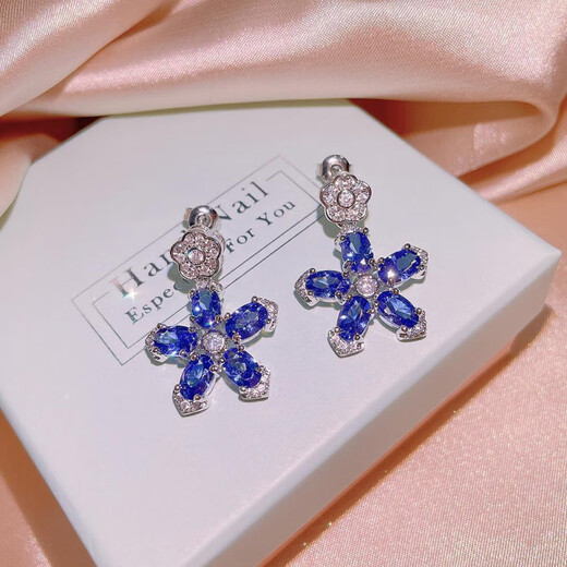 Lihu Tanzanite Snowflake Bone Chain Necklace Female Internet Celebrity Light Luxury Purple Simple S925 Sterling Silver Earrings Ring Set (Earrings)