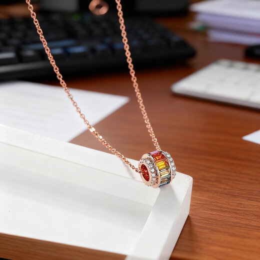 Private Jewelry Natural Colored Treasure 1.45 Carat Colored Sapphire Pendant 18K Gold Diamond Necklace Passepartout Rainbow Color Version (Gold Color) Chain Not Included