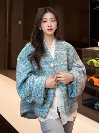 Xiaohongshu's popular designer high-definition wool special yarn fashionable small fragrance jacket for women 2025 autumn and winter loose and revealing blue green S one size fits all