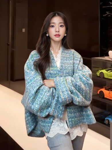 Xiaohongshu's popular designer high-definition wool special yarn fashionable small fragrance jacket for women 2025 autumn and winter loose and revealing blue green S one size fits all