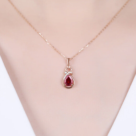 Tingliang 1.7 carat natural garnet pendant 18K rose gold colored treasure necklace for your lover. Ready stock with 18K gold necklace.