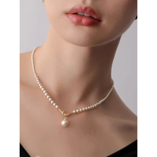 Zhou Taisheng's micro-inlaid knotted pearl pendant necklace is fashionable, light, luxurious, exquisite and elegant, clavicle chain, lady style sweater chain, pearl pendant necklace