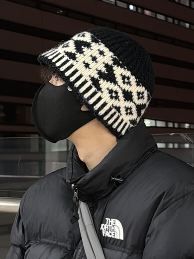 Departure day hat for girls, good-looking winter women's woolen hat, high-end internet celebrity knitted hat for men, Korean style cold hat, multi-functional supreme suit (versatile black+scarf+gloves) Already