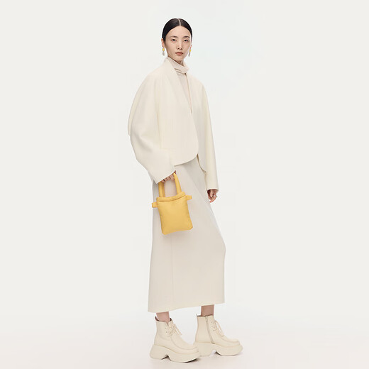 AUM Easy Suit 2025 Winter New Women's Clothing Temperament Wool Cotton Light Texture Knitted Jacket Trousers Half Skirt White Jacket S