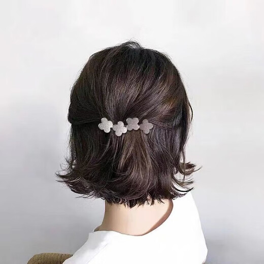 Suitable for tiaras with small hair volume. Top clip on the back of the head. Elegant lady headwear. Half-tied hair clip. Sweet leaf clip.