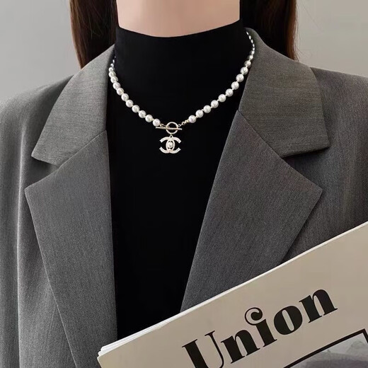 Keshan Lao Phoenix 999 Net Celebrity Pearl Pendant Fragrance x Nai Pearl Double C Necklace Women's Light Luxury Design Sensation 2025 Xiaoxiang Pearl Double C One Pearl Necklace