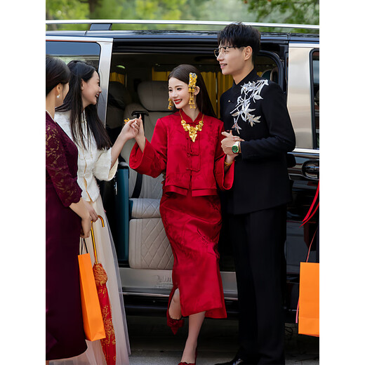 Vimadtly New Chinese Toast Wear Bride 2025 New Style Temperament Engagement Dress Suit Morning Robe Home Banquet Slim Wine Red XS