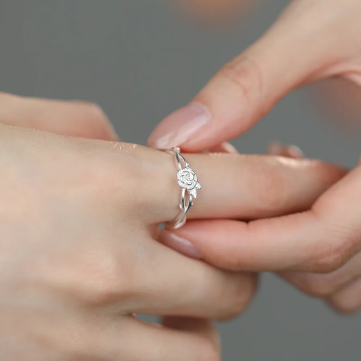 Sterling silver rose live ring light luxury plain ring women's open ring niche high-end index finger ring tail ring sterling silver rose live ring pure silver / gram weight about 1.7g / piece