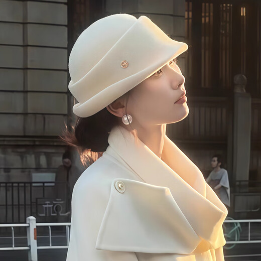 Zunti (zunti) Hepburn style hat for women with foreign daughters, small top hat for autumn and winter, versatile fisherman hat, fashionable and elegant basin hat, white, one size fits all
