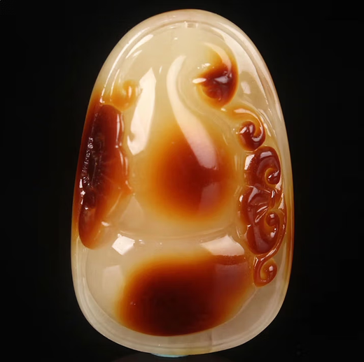 Dream Elements MENGYUANSU high-quality natural chicken fat yellow beeswax full wax belt leather exquisitely carved pretty color gourd pendant weighs 18.75g (including chain)