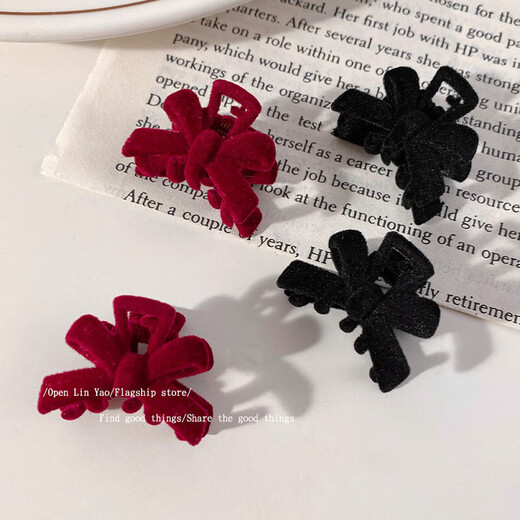 Retro flocked mini bow small clips for women winter side bangs clip princess hair shark clip hairpin flocked black small clips a pair