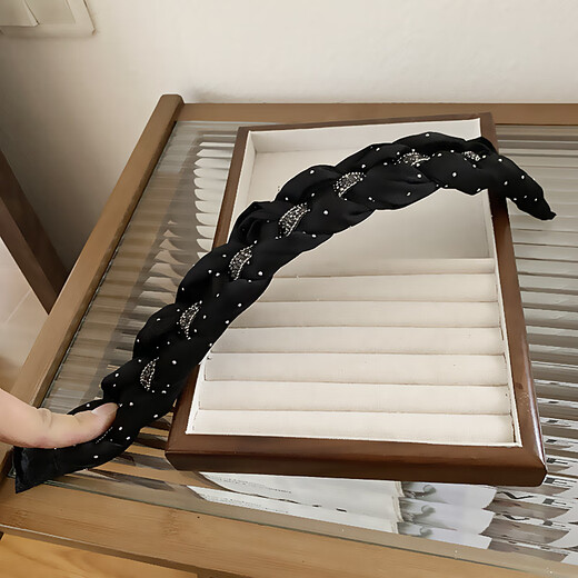 Ye Fei Li black satin diamond headband high-end hair accessories toothed wide edge twist headband women's face wash hairpin versatile headwear