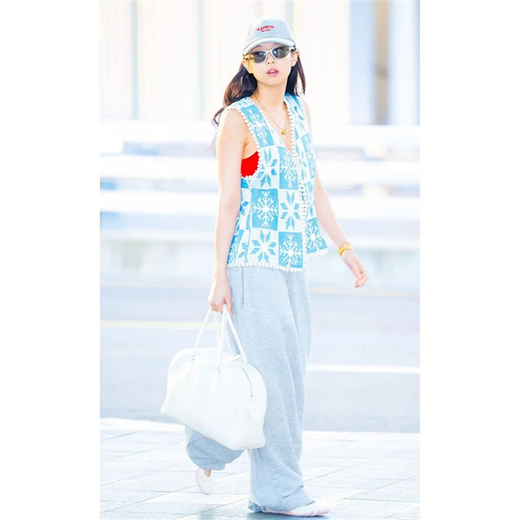 Japan's Jennie five-finger shoes indoor fitness silent non-slip yoga Pilates skipping shoes light and breathable pink 39