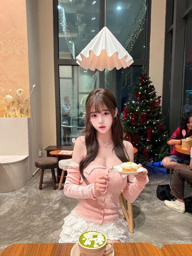 Korean gentle one-shoulder pink knitwear for women in fall and winter, slim-fitting pure lust style short tube top off-shoulder top for women in autumn and winter S