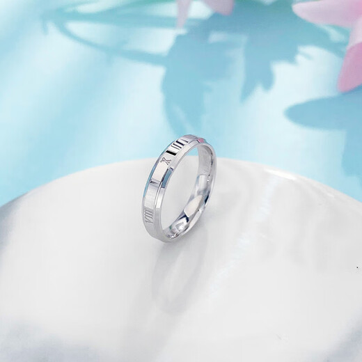 Beijing Gold Trading Center Co., Ltd. platinum ring with letters and Roman numerals as a gift for your girlfriend as a gift, about 6.82g