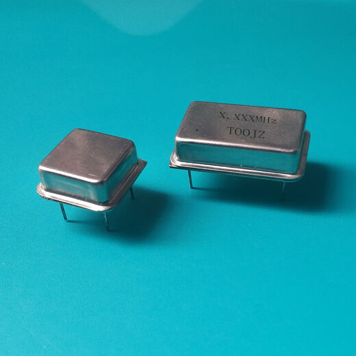 High-precision 0.1PPM active 25.000000M temperature compensated crystal oscillator TCXO25MHZ direct plug square wave manufacturer TOOJZ conventional DIP14 20.8*12.8MM4 feet 3 points 3V 25MHZ No invoice