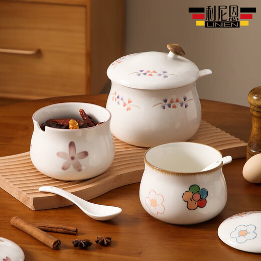 High temperature resistant lard jar ceramic kitchen seasoning bottle household salt jar oil spicy jar large capacity hand-painted lard jar small colorful flower 600ml