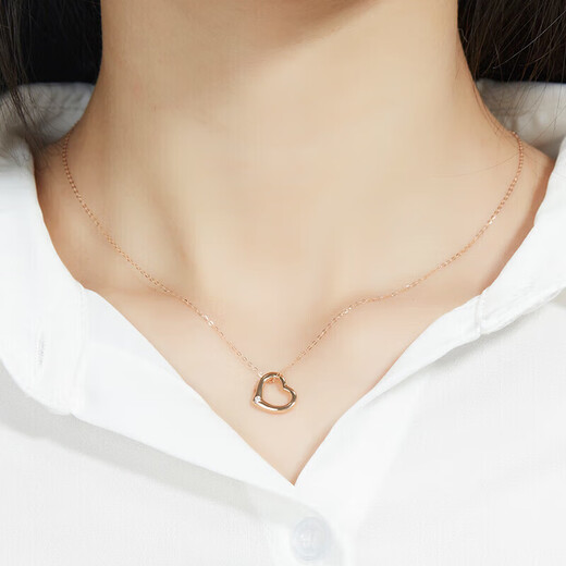 Weiyang quality 18K gold necklace for women AU750 heart-shaped color gold diamond pendant single pendant love rose gold 18K heart-shaped chain diamond Lao Fengxiang quality