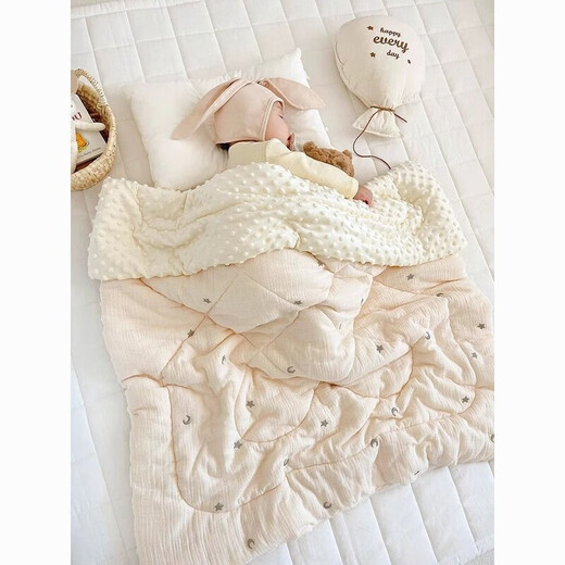 Newborn baby spring and autumn blanket, children's air-conditioned quilt, kindergarten quilt, autumn and winter quilt, soothing beanie plush blanket, bear head-embroidered beanie quilt 120x100cm