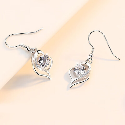 PT950 platinum earrings, feminine platinum earrings, earrings, mid-autumn and Valentine's Day birthday gifts for girlfriend and wife, a pair of platinum earrings
