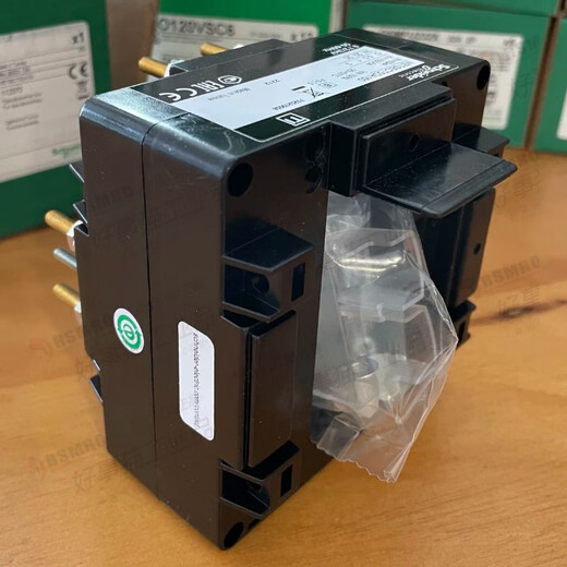 Schneider current transformer CT moist heat type current transformation ratio 1000/5 busbar 34X84 METSECT5DD100 current transformation ratio 1000_5 busbar