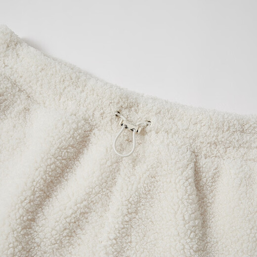 Teenie Weenie Bear Women's Sweatpants 2025 Autumn New Casual, Comfortable and Playful Fake Lamb Wool Shorts Ivory White S