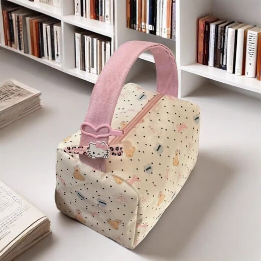 New ins cartoon bear convenient makeup and toiletry bag, travel storage bag, large capacity three-dimensional handbag, pink polka dot bear handbag