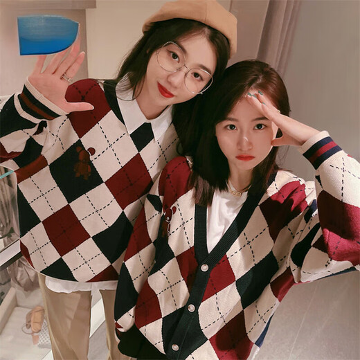 G.duck bombs the street parent-child outfits for a family of three in autumn and winter, mother-daughter outfits, mother-child outfits, Western-style knitted cardigans, Chinese New Year outfits, trendy sweaters, patchwork color cardigans and sweaters, 80 children's tops
