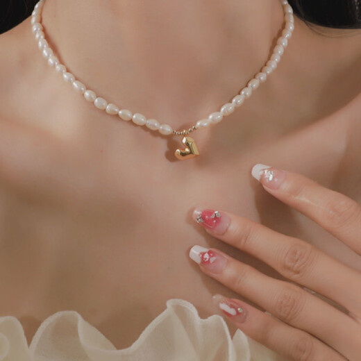 Shilijian rarely makes full pearls. French Romantic Three-dimensional Cut Heart Baroque Necklace Freshwater Pearls