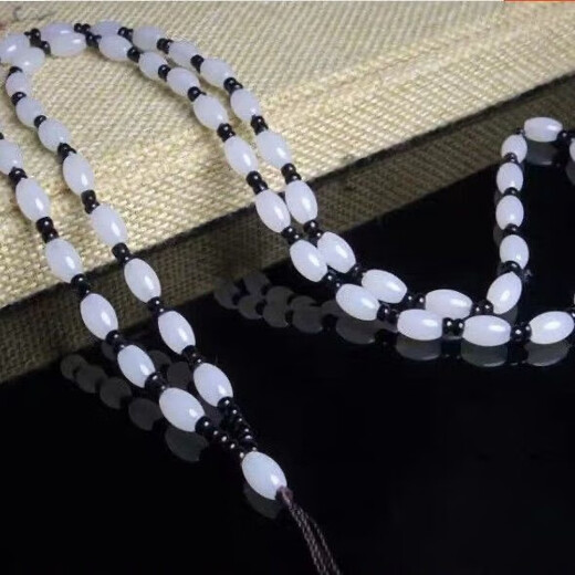 Loose beads oil green pendant lanyard Pemi bead chain necklace rope high-end pendant rope adjustable pendant rope white rice beads + black bead 6mm
