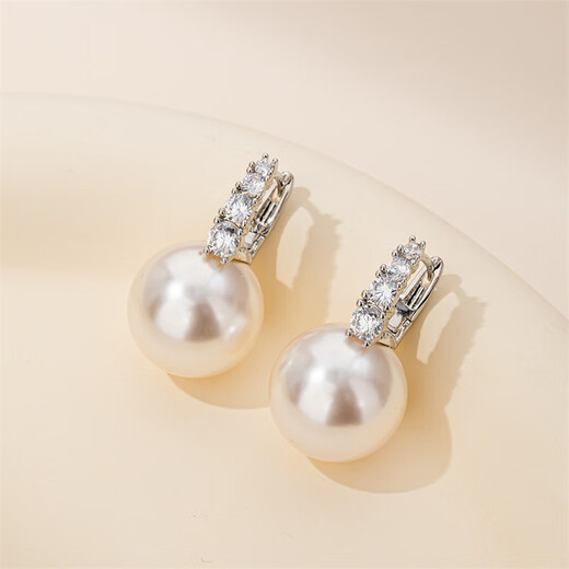 Lao Fengxiang sterling silver earrings, feminine, high-end, niche, 2025 new earrings, earrings, earrings, birthday gifts for women, practical, elegant white gold earrings-12MM brand gift box