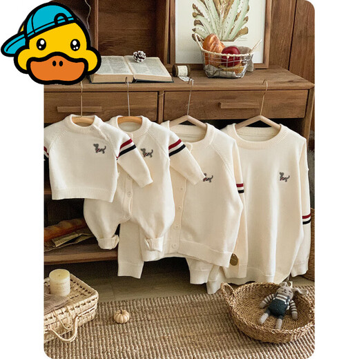 G.duck's different parent-child clothing for a family of three, mother and daughter, 2025 super popular new baby mother-child clothing for autumn, off-white 180 Mom XL (cardigan)