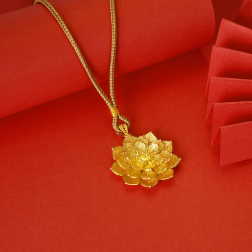 Yiyong gold-plated silver Wangfu lotus pendant necklace lotus pendant + black rope, about 11 grams