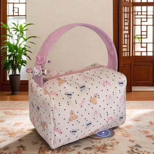 New ins cartoon bear convenient makeup and toiletry bag, travel storage bag, large capacity three-dimensional handbag, pink polka dot bear handbag