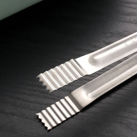 Qinkai long-handled stainless steel Korean barbecue tongs barbecue food steak cooking buffet small tongs kitchen household small barbecue tongs