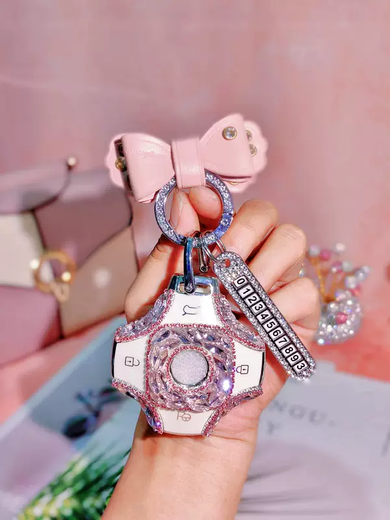 Yusenyi is suitable for Dongfeng Yipai 007 key cover 2024 new e008 four-wheel drive car remote control protection bag buckle Gemstone pink + pure pink mini bear + diamond ring round rope