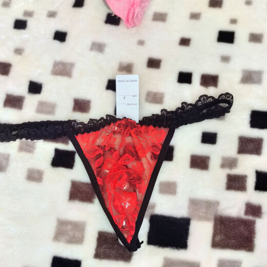 New men's lace thong sexy back hanging massage detachable beads stuffed into transvestite sexy play underwear B style black one size 80-135 Jin Jin equals 0.5 kg