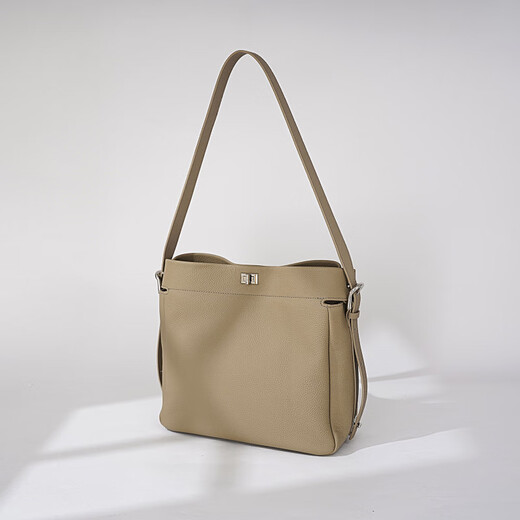 2025 summer new style first layer cowhide niche bucket bag for women, wool white