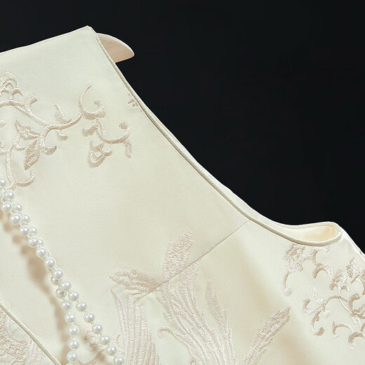 Shechi new Chinese round neck jacquard vest for women 2025 autumn and winter new raw edge splicing silhouette stacked vest