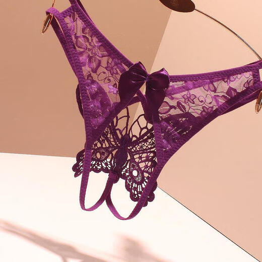 Universal underwear can be inserted into women's lace slits. The sexy hollow crotch slits can be inserted to seduce your boyfriend. Comfortable lace sex. Value-for-money 2-piece pack with color of your choice. Leave a message.