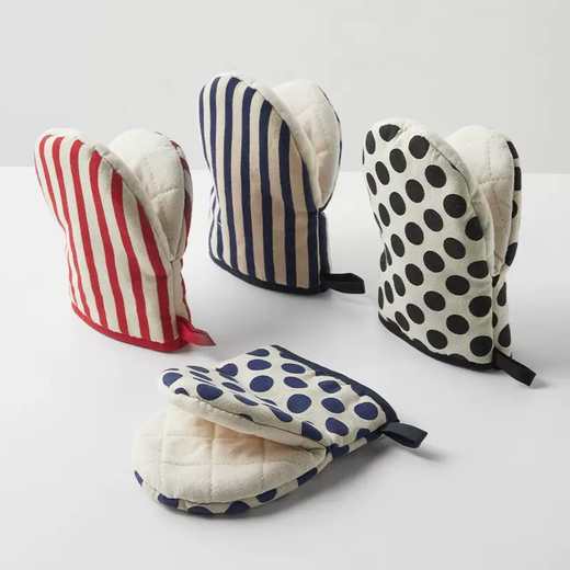 Yusenyi gloves are insulated and anti-baking sets, oven scalding gloves, microwave oven anti-thickening, meelyhome high temperature resistance special scalding (red polka dots 2 pieces) anti-scalding gloves