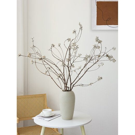 Penusen small white fruit, black tallow fruit, natural branches, dried flowers bouquet, dried branches, wabi-sabi style vase, flower arrangement decoration, high sense real flowers, blue frosted vase