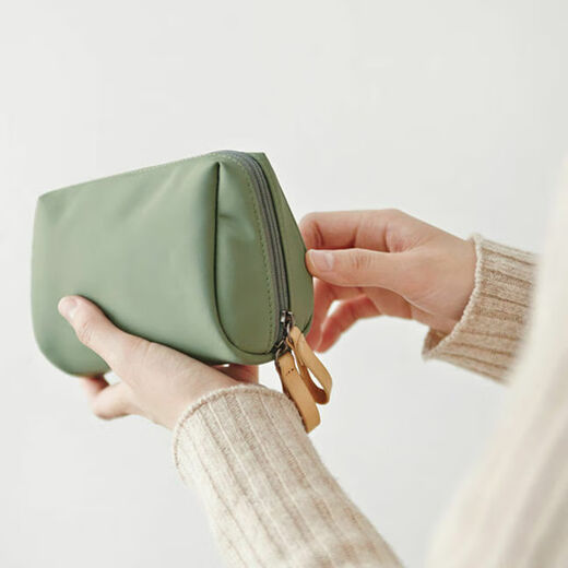 Shifang Xiucai Mini Cosmetic Bag Women's Small Portable Hand Cosmetic Bag Simple Ins Style Cosmetic Storage Bag Black Interior Red B Style